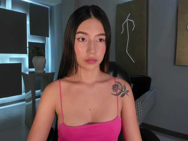 TaraLawrence's BongaCams show and profile