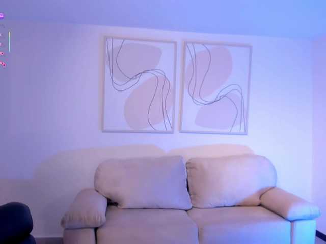 TaraLawrence's BongaCams show and profile