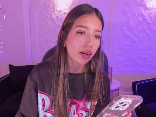 TaraLawrence TaraLawrence