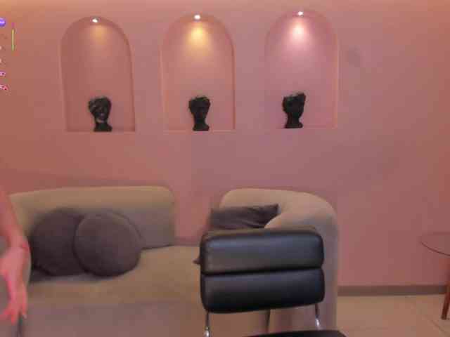 TaraLawrence TaraLawrence