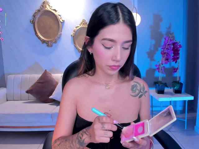 TaraLawrence Live Webcam on BongaCams