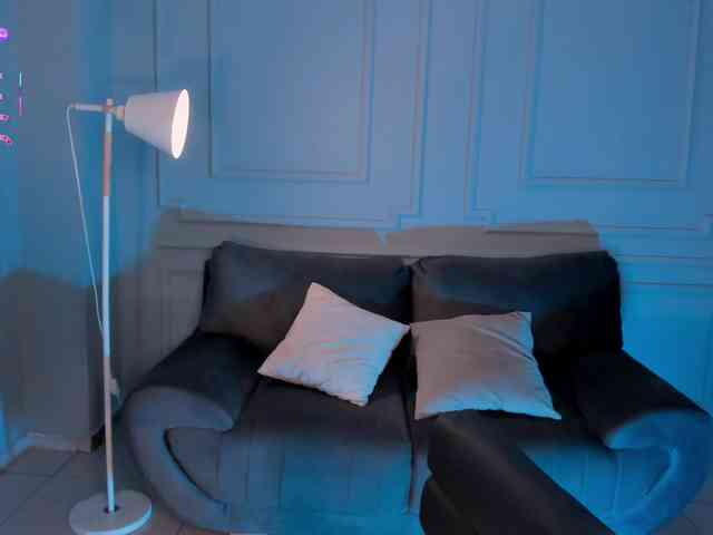 TaraLawrence TaraLawrence