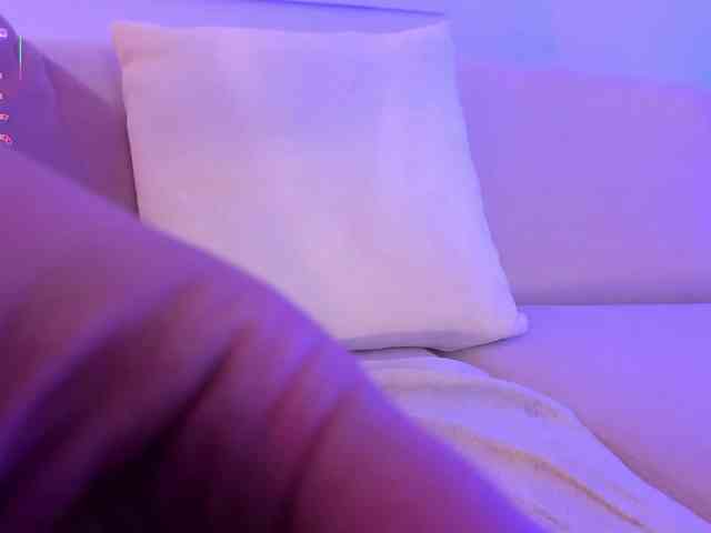 TaraLawrence webcam