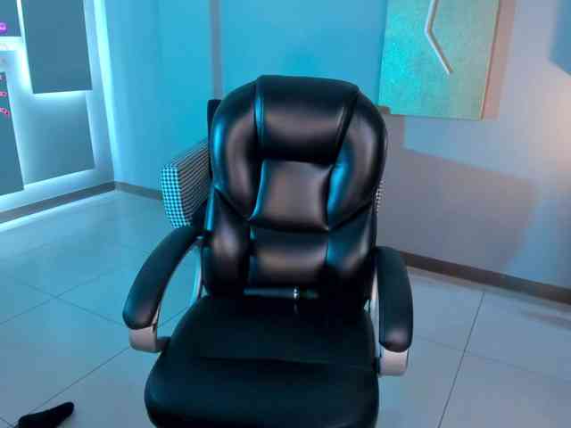 TaraLawrence TaraLawrence