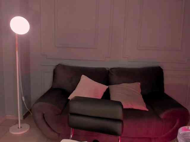 TaraLawrence TaraLawrence