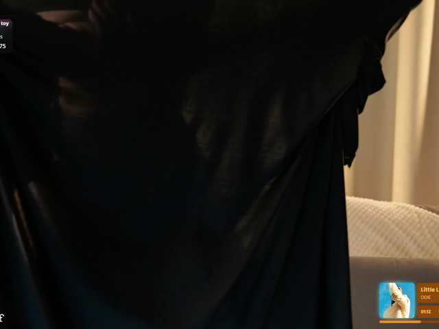 -Vivian-'s BongaCams show and profile