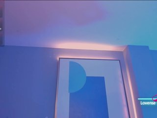 MaddisonLowe Porn Show