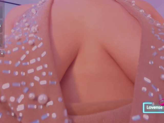 MaddisonLowe's BongaCams show and profile