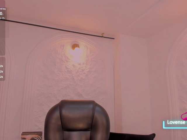 MaddisonLowe's BongaCams show and profile