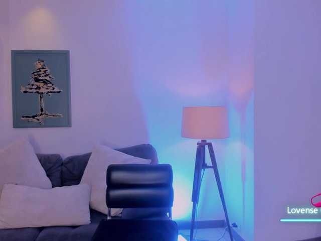 MaddisonLowe Live Cam on BongaCams