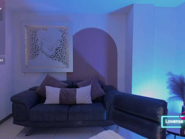 MaddisonLowe's BongaCams show and profile