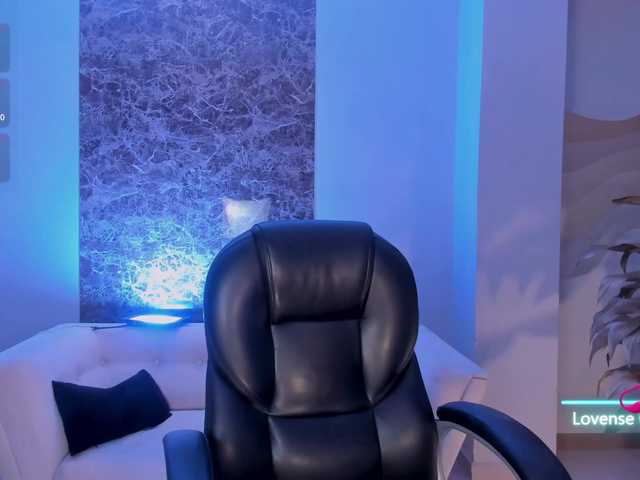 MaddisonLowe's BongaCams show and profile