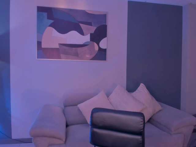 MaddisonLowe's BongaCams show and profile