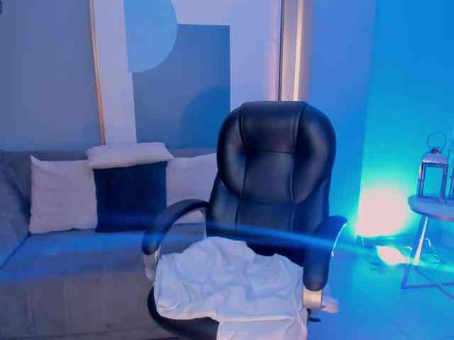 MaddisonLowe MaddisonLowe