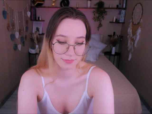 RubyBlonde webcam