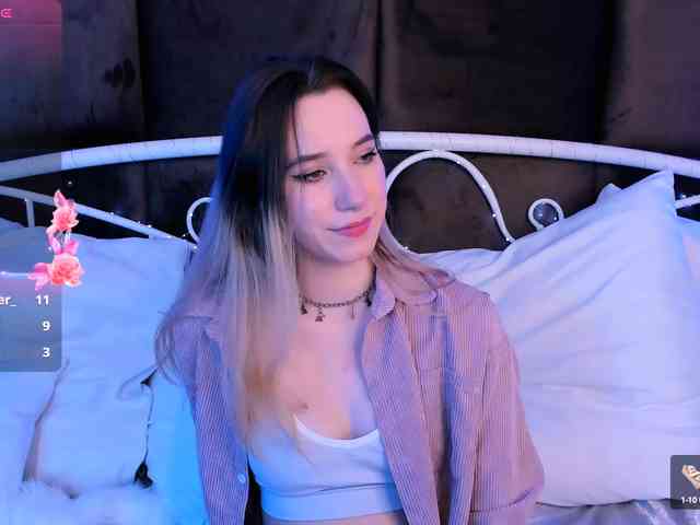 RubyBlonde webcam