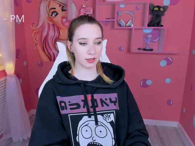 RubyBlonde webcam