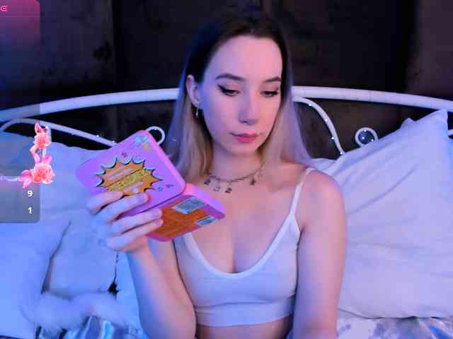 RubyBlonde webcam