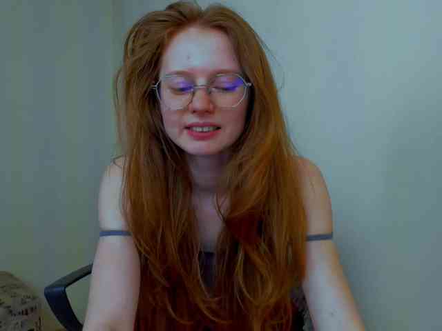 LunaFoxy webcam