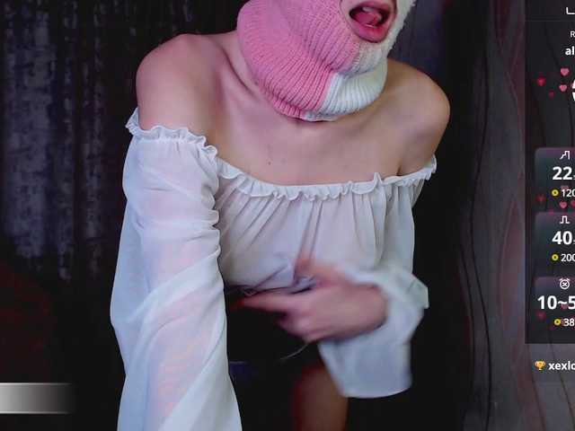 Domiiiniiicana's BongaCams show and profile