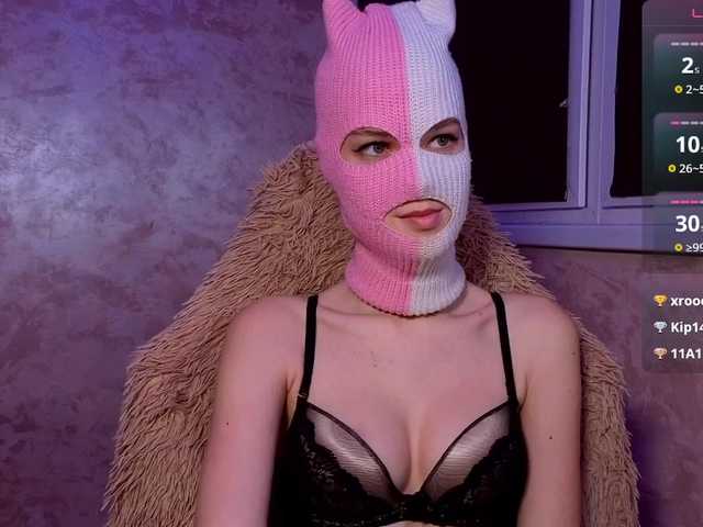 Domiiiniiicana's BongaCams show and profile