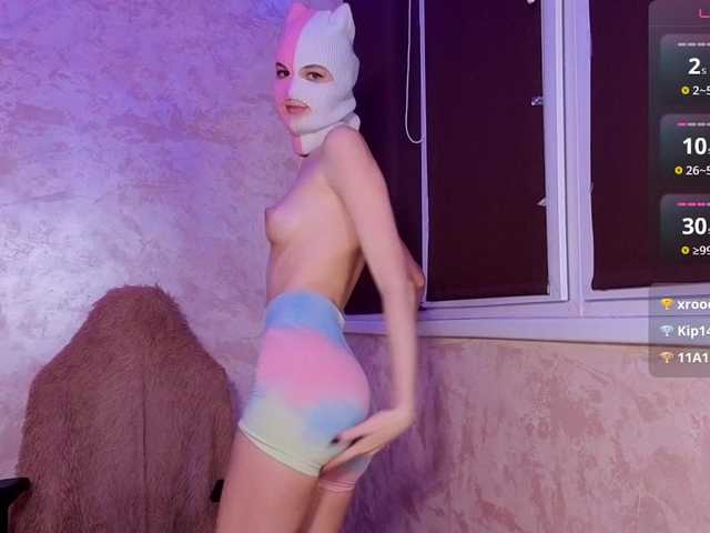 Domiiiniiicana's BongaCams show and profile