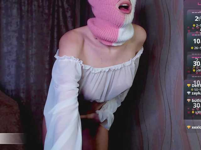 Domiiiniiicana's BongaCams show and profile