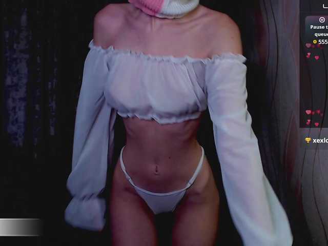 Domiiiniiicana's BongaCams show and profile