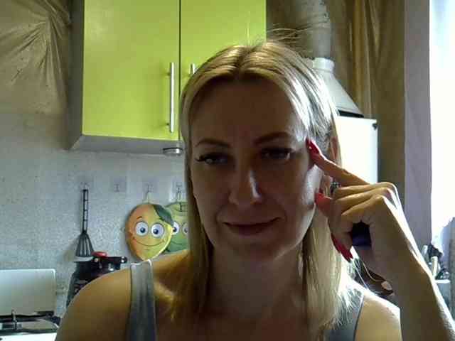 AshleyLight webcam