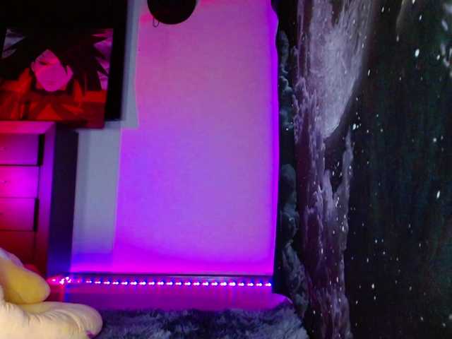 EvaKasper's BongaCams show and profile