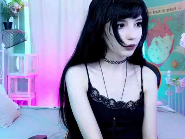 draculaura webcam