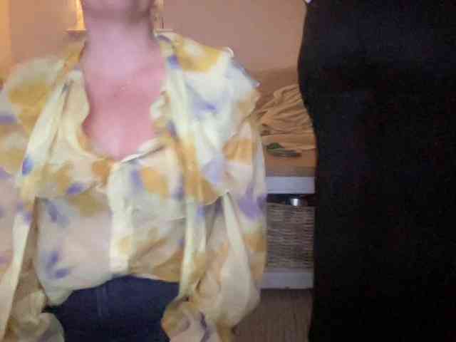 FilthyFriends69 webcam