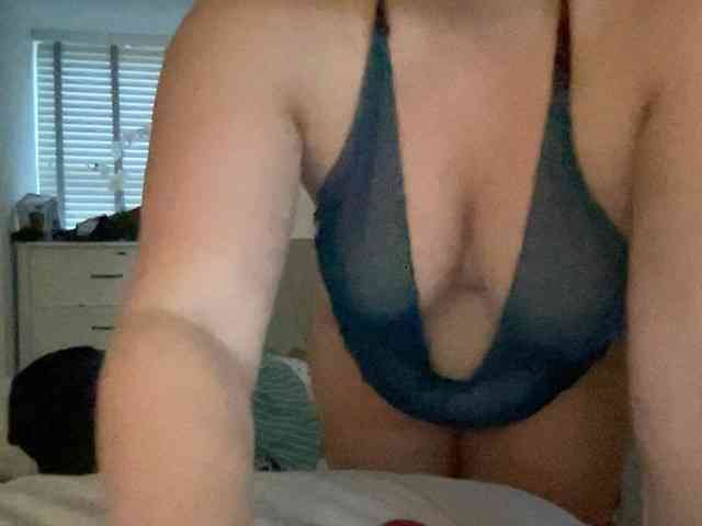 FilthyFriends69 webcam