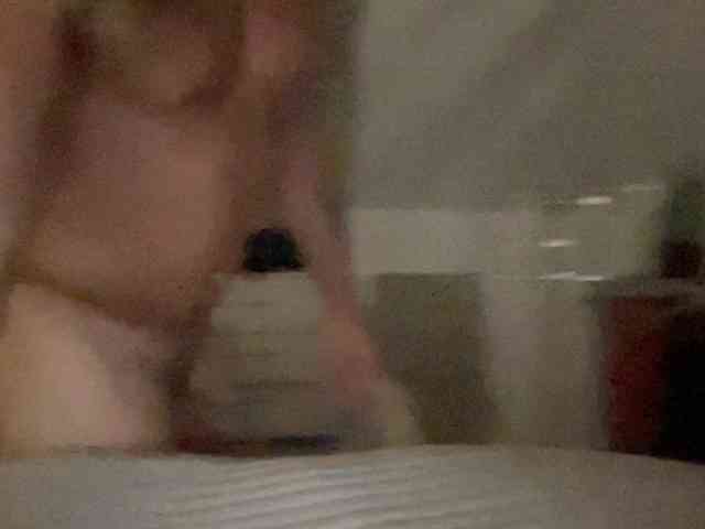 FilthyFriends69 webcam