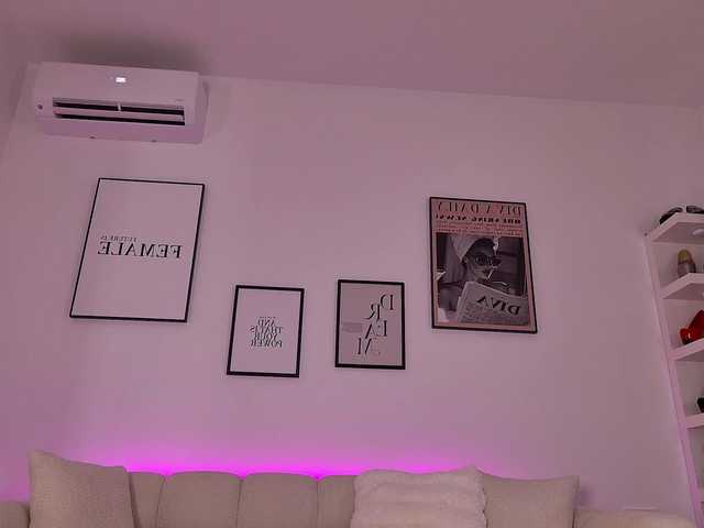 MissyJ's BongaCams show and profile