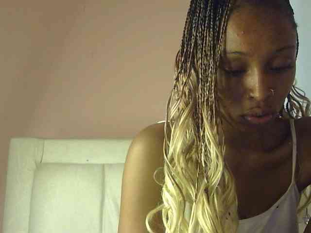 pretty-k webcam