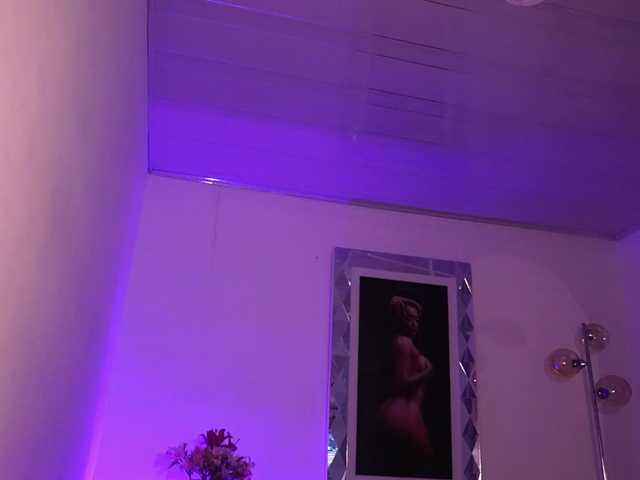 AlondraSparrow's BongaCams show and profile