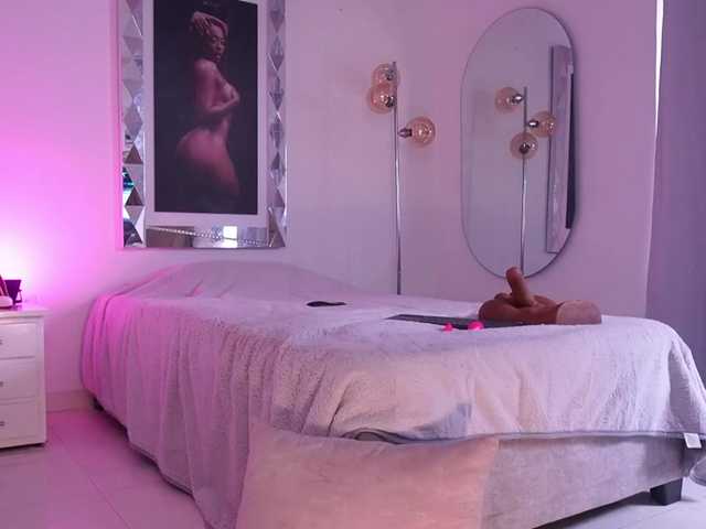 AlondraSparrow's BongaCams show and profile