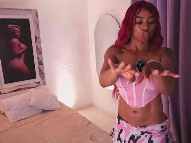 alondrasparrow Live Webcam on BongaCams