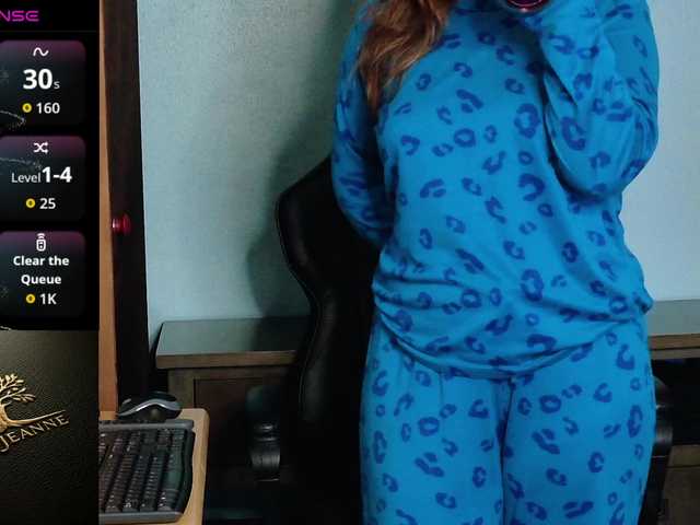 TreeJeanne's BongaCams show and profile