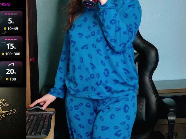 TreeJeanne's BongaCams show and profile