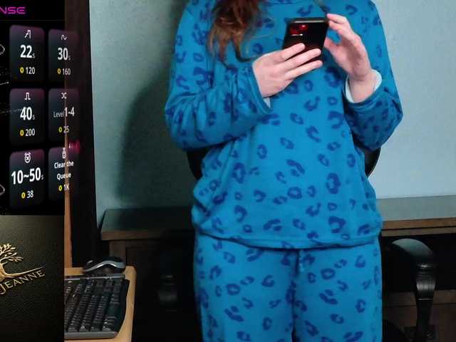 TreeJeanne's BongaCams show and profile