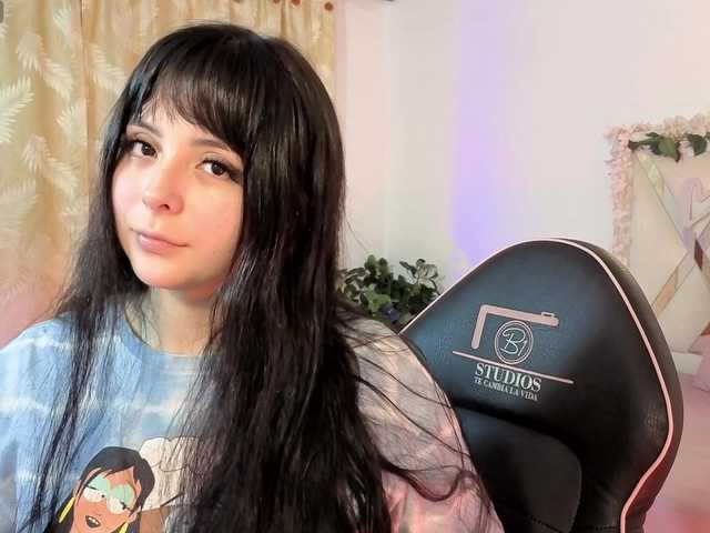 hina-tay's BongaCams show and profile