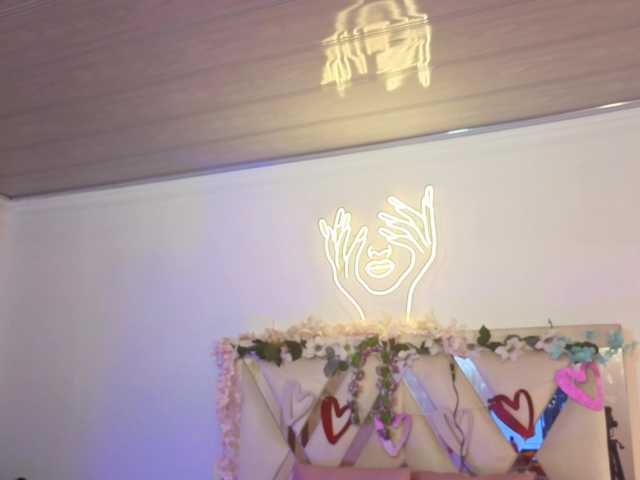 hina-tay's BongaCams show and profile