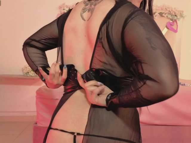 hina-tay's BongaCams show and profile