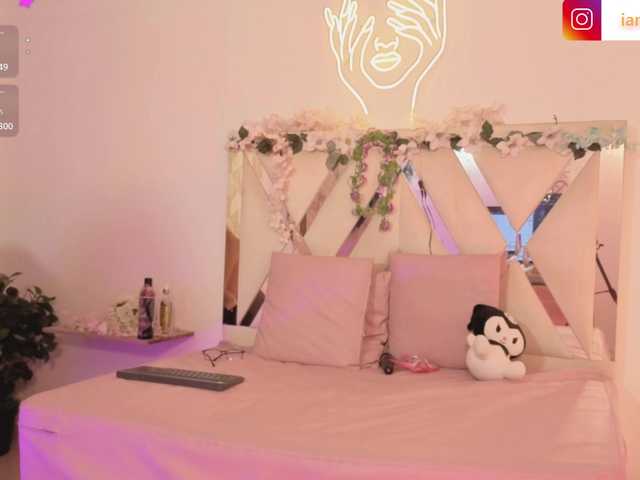 hina-tay's BongaCams show and profile