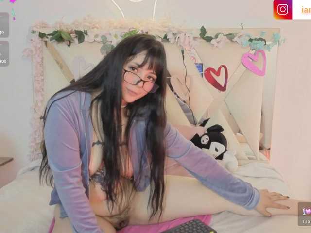 hina-tay's BongaCams show and profile