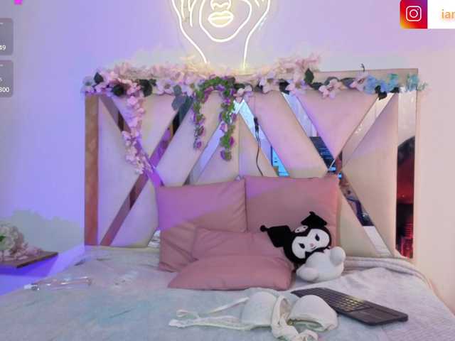 hina-tay's BongaCams show and profile