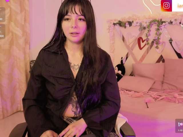 hina-tay's BongaCams show and profile