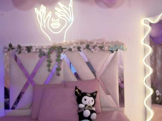 hina-tay's BongaCams show and profile